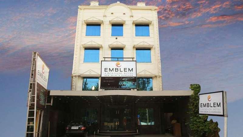 Emblem Hotel Sector 14 Gurgaon Esterno foto