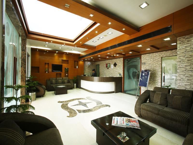 Emblem Hotel Sector 14 Gurgaon Esterno foto