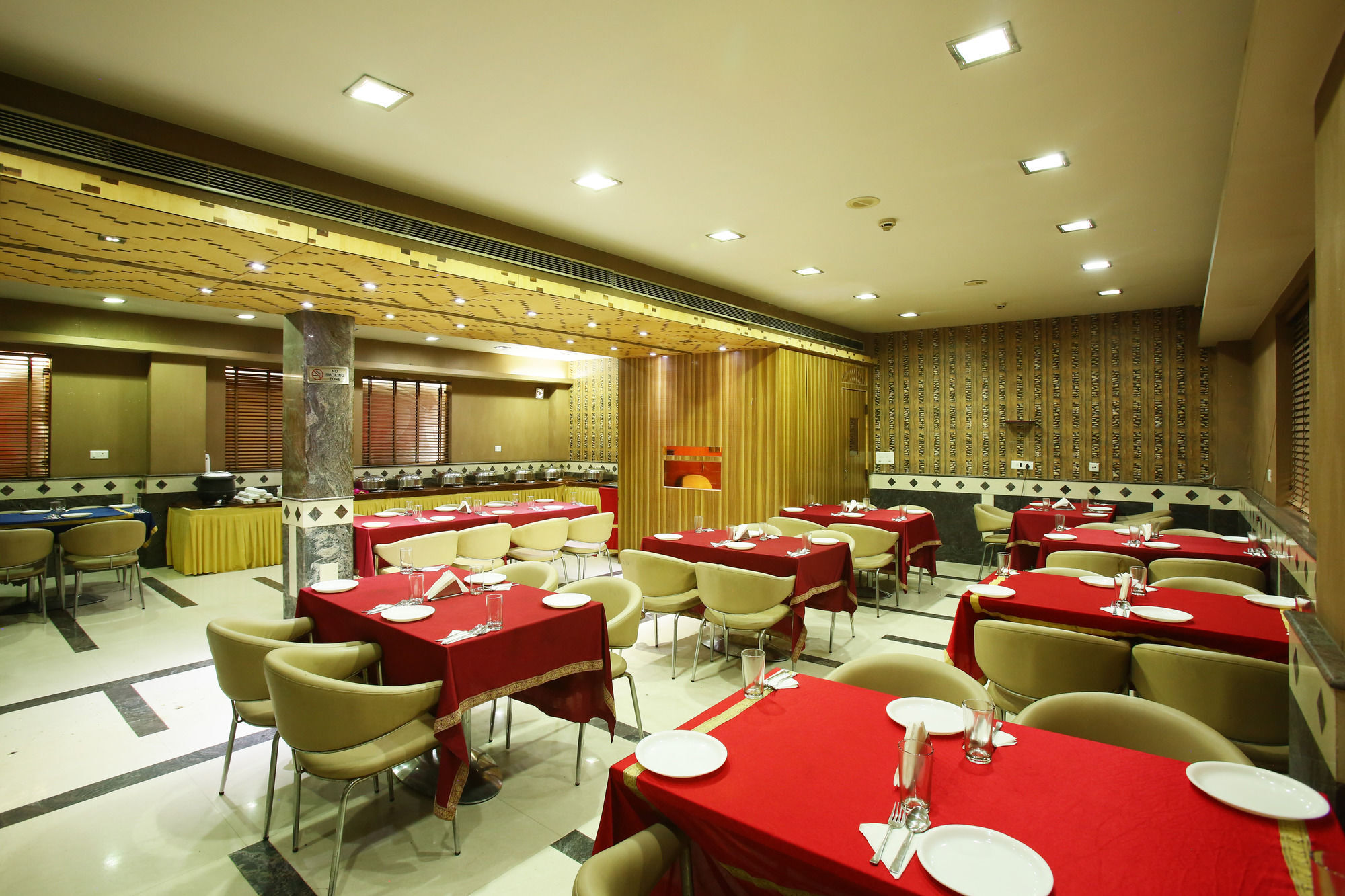 Emblem Hotel Sector 14 Gurgaon Esterno foto